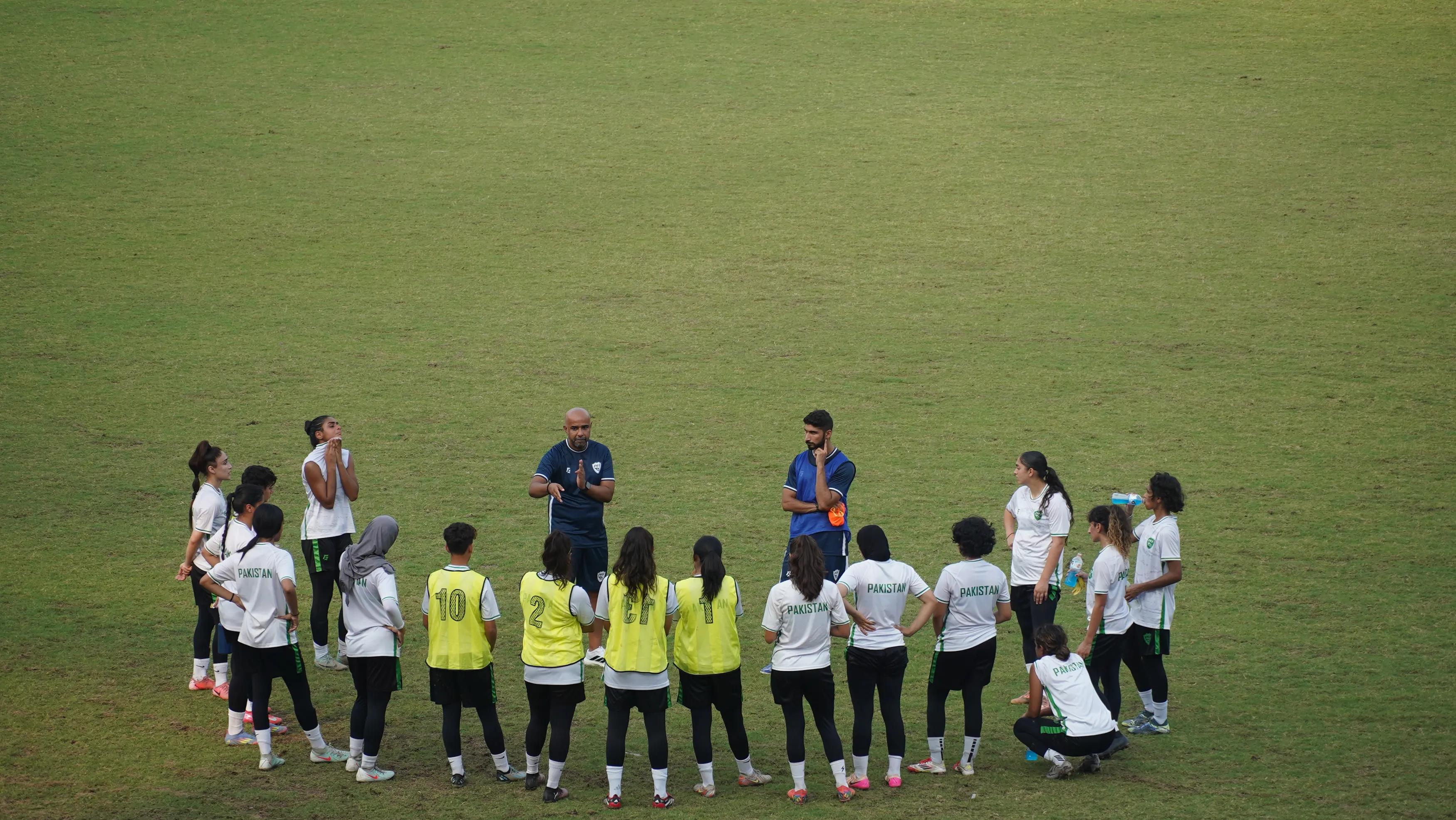 PAKISTAN HEAD COACH ADEEL RIZKI HOLDS A TRAINING SESSION